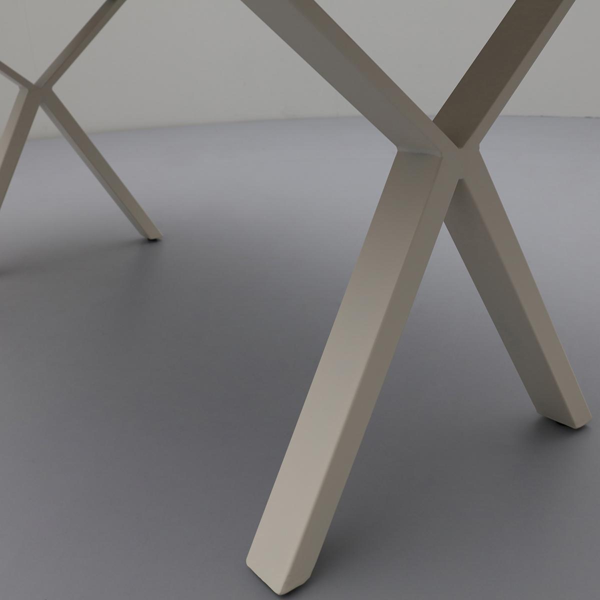 Eettafel Luna Capsule